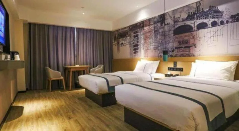 Bed in City Comfort Inn Changde Lixian Taohuatan