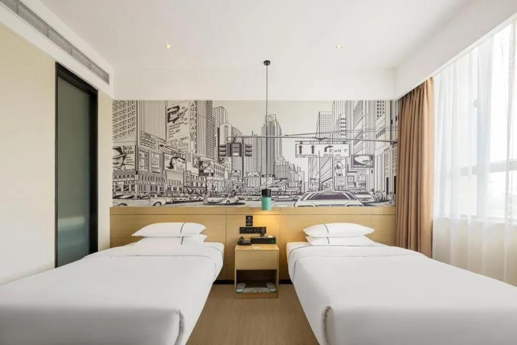 Bed in City Comfort Inn Changde Lixian Taohuatan
