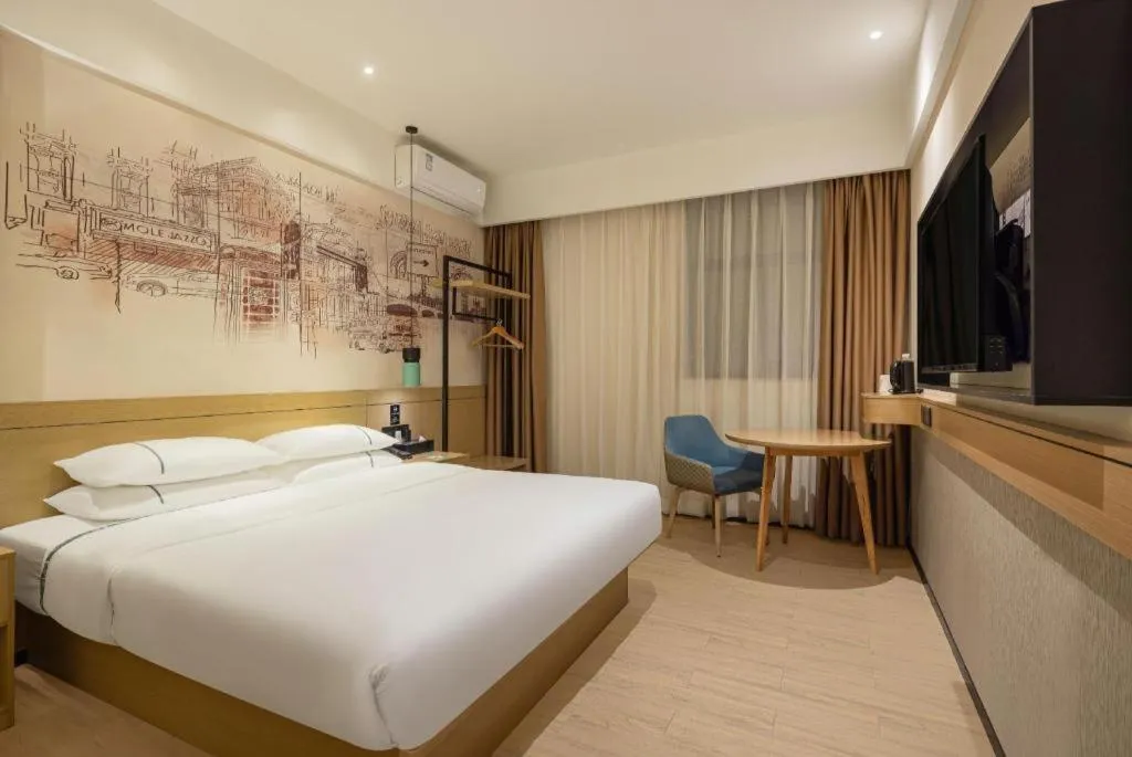 Bed in City Comfort Inn Changde Lixian Taohuatan
