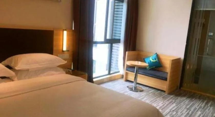 Bed in City Comfort Inn Hefei Binhu Wanghu Building Exhibition Center