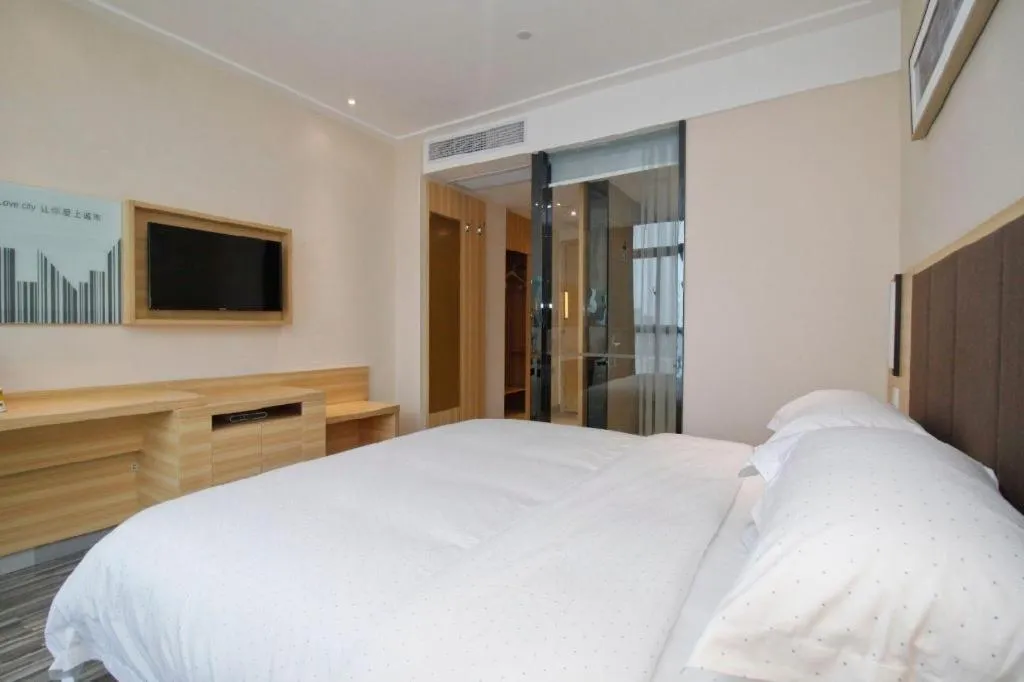 Bed in City Comfort Inn Hefei Binhu Wanghu Building Exhibition Center