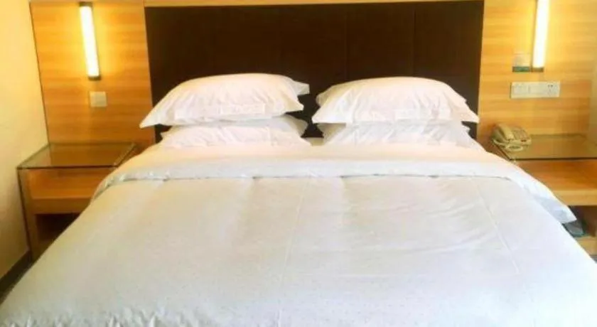Bed in City Comfort Inn Hefei Binhu Wanghu Building Exhibition Center