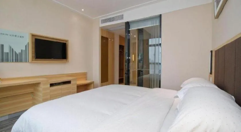 Bed in City Comfort Inn Hefei Binhu Wanghu Building Exhibition Center