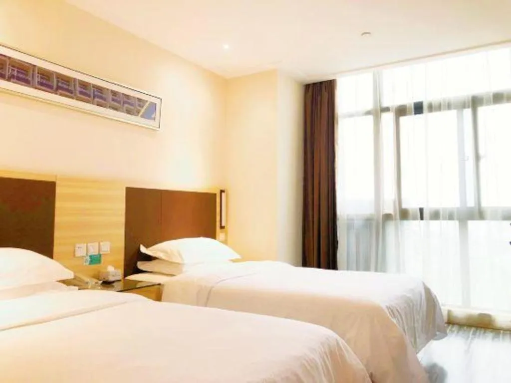 Bed in City Comfort Inn Hefei Binhu Wanghu Building Exhibition Center