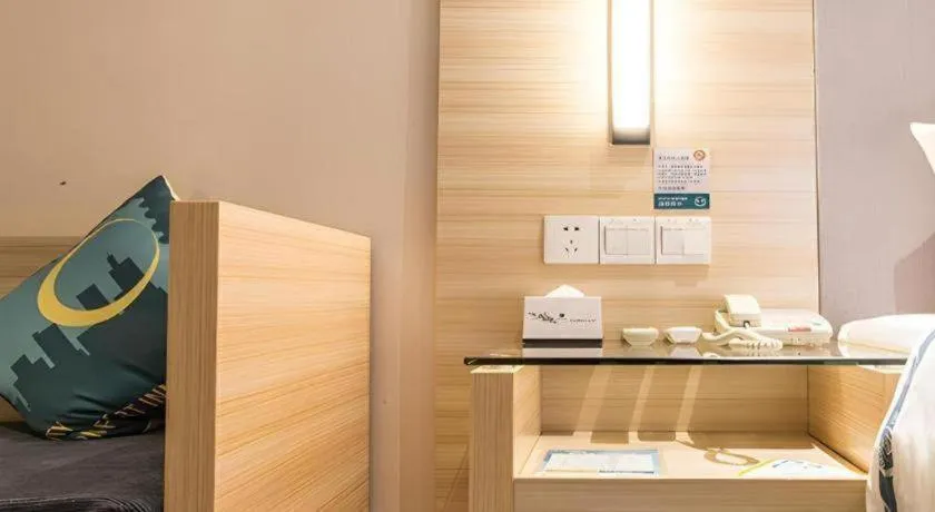 Bed in City Comfort Inn Nanning Mingxiu East Road Shishan Park Metro Station