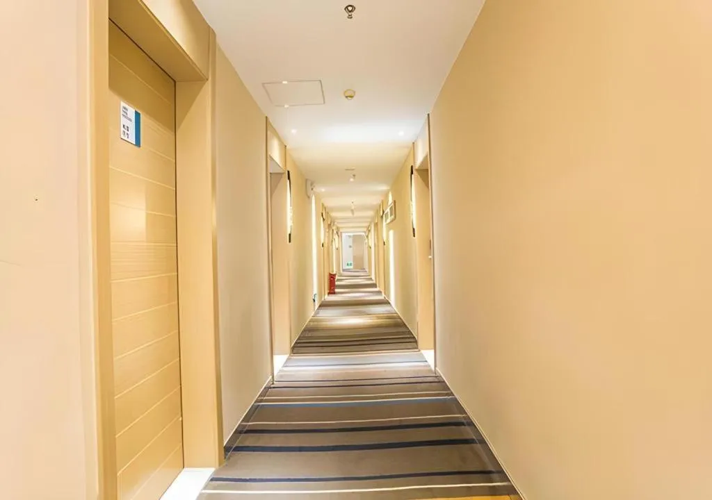 City Comfort Inn Nanning Mingxiu East Road Shishan Park Metro Station