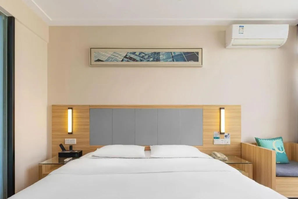 Bed in City Comfort Inn Nanning Mingxiu East Road Shishan Park Metro Station