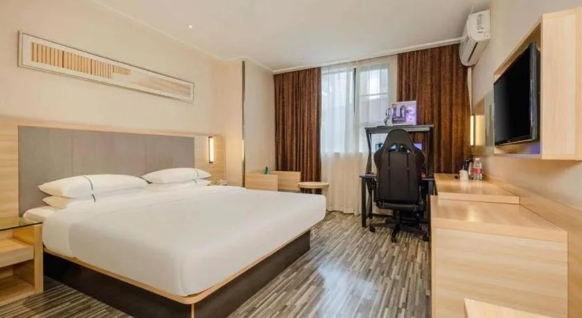 Bed in City Comfort Inn Nanning Mingxiu East Road Shishan Park Metro Station