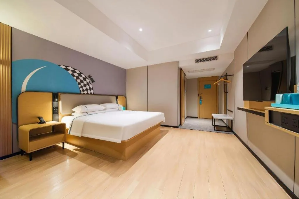 Bed in City Comfort Inn Zhanjiang Mazhang Pedestrian Street High-speed Railway West Station