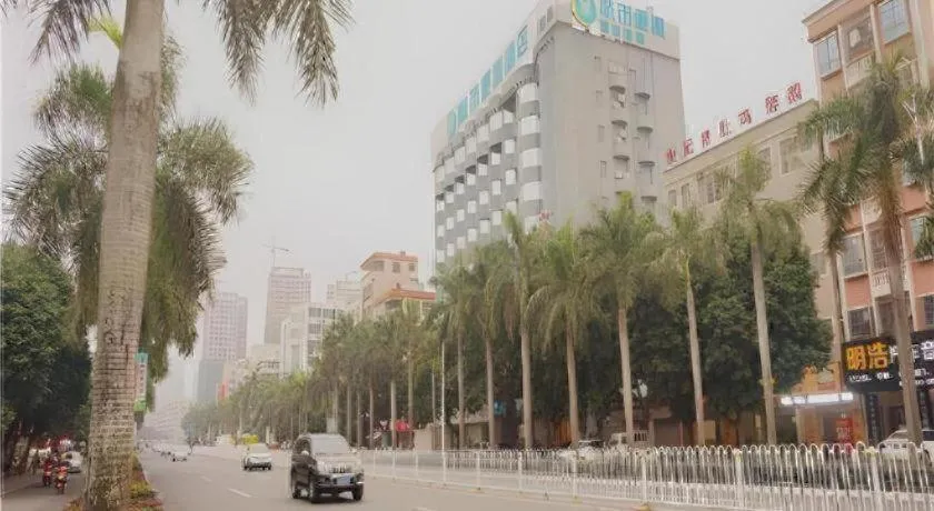 City Comfort Inn Zhanjiang Mazhang Pedestrian Street High-speed Railway West Station