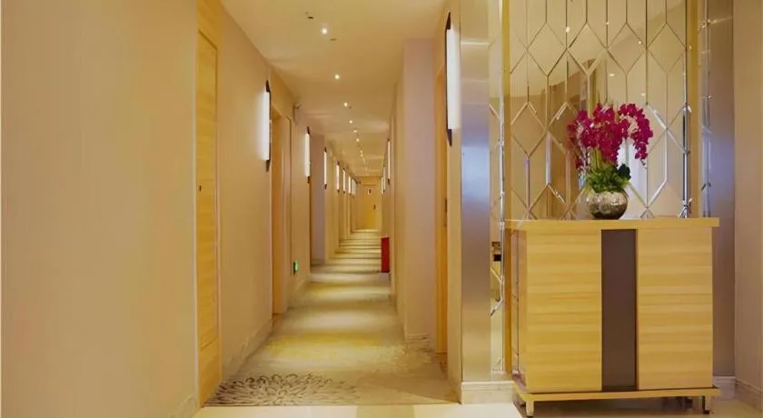 City Comfort Inn Zhanjiang Mazhang Pedestrian Street High-speed Railway West Station