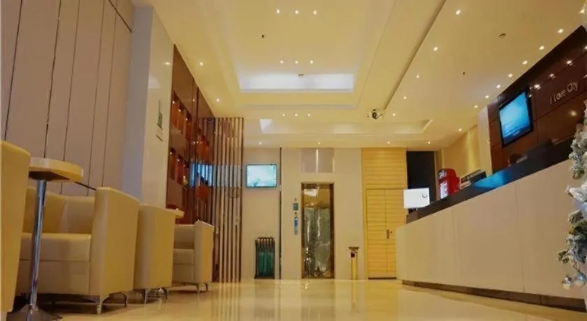 City Comfort Inn Zhanjiang Mazhang Pedestrian Street High-speed Railway West Station