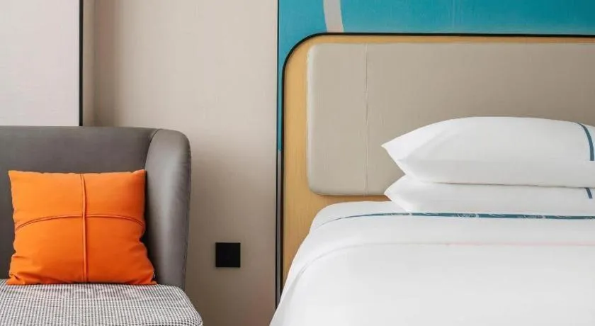 Bed in City Comfort Inn Zhanjiang Mazhang Pedestrian Street High-speed Railway West Station