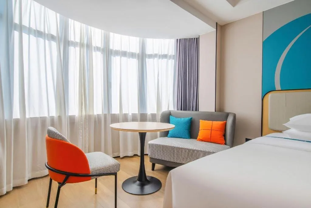 Bed in City Comfort Inn Zhanjiang Mazhang Pedestrian Street High-speed Railway West Station