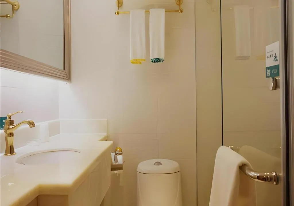 City Comfort Inn Zhanjiang Mazhang Pedestrian Street High-speed Railway West Station