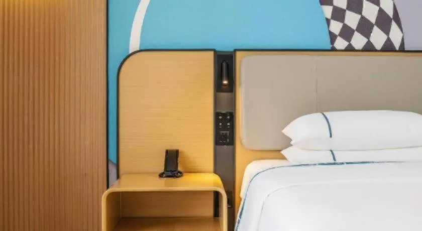 Bed in City Comfort Inn Zhanjiang Mazhang Pedestrian Street High-speed Railway West Station