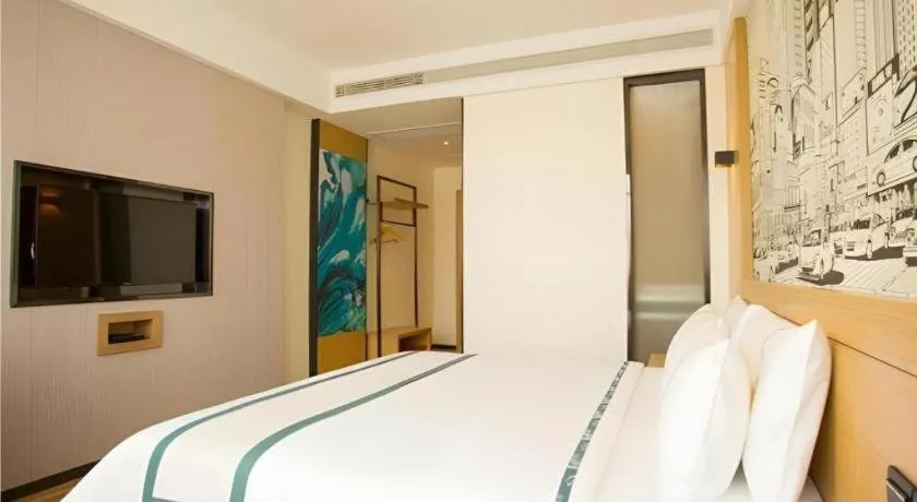 Bed in City Comfort Inn Chibi Walking Street