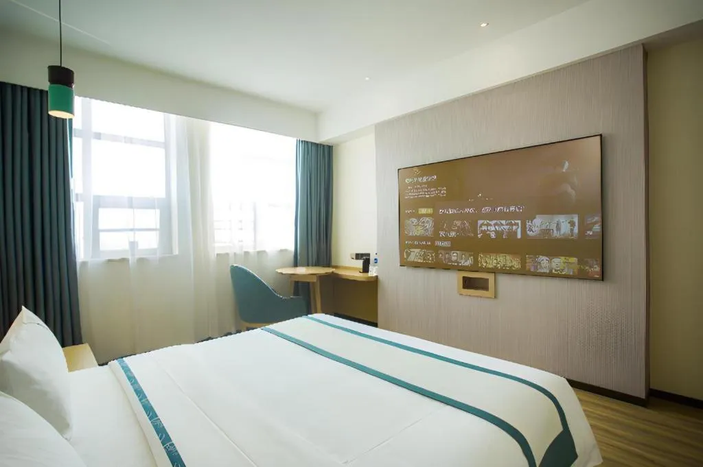 Bed in City Comfort Inn Chibi Walking Street