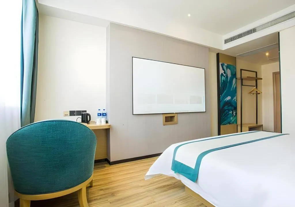 Bed in City Comfort Inn Chibi Walking Street