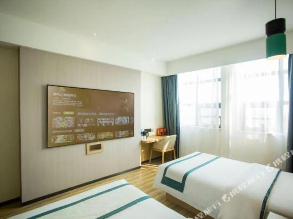 Bed in City Comfort Inn Chibi Walking Street