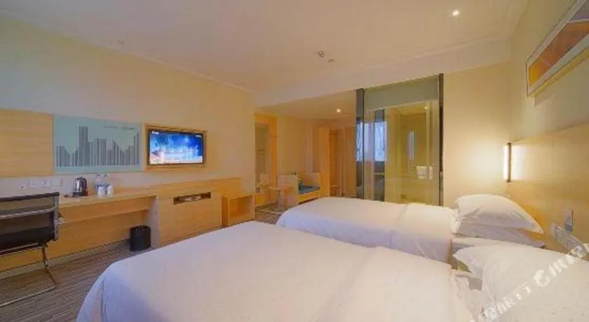 Bed in City Comfort Inn Foshan Kuiqi Road Metro Station