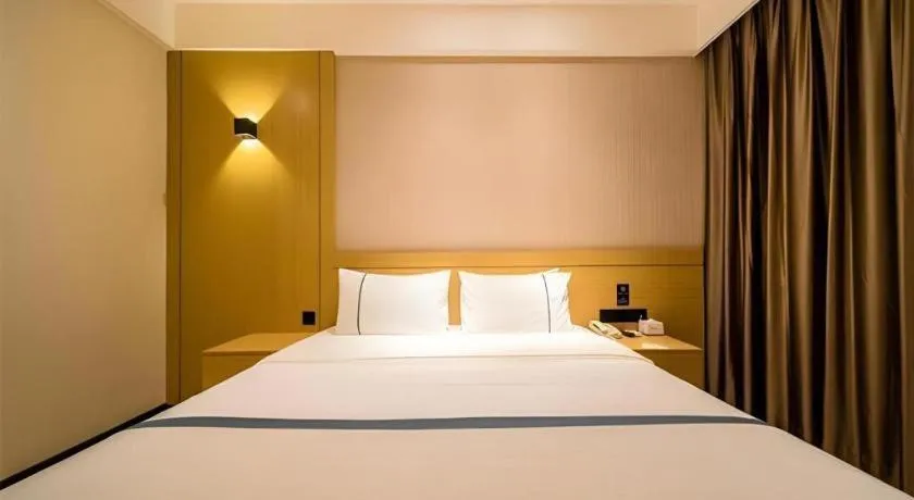 Bed in City Comfort Inn Wuhan International Expo Center Qianjin Village Metro Station