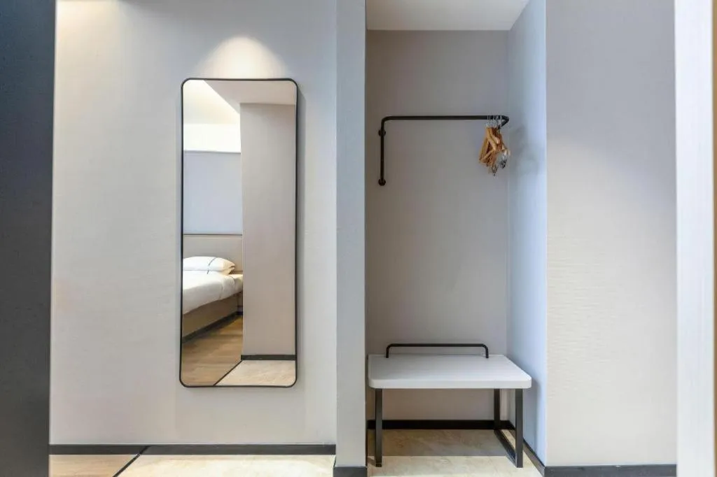 Bed in City Comfort Inn Wuhan International Expo Center Qianjin Village Metro Station