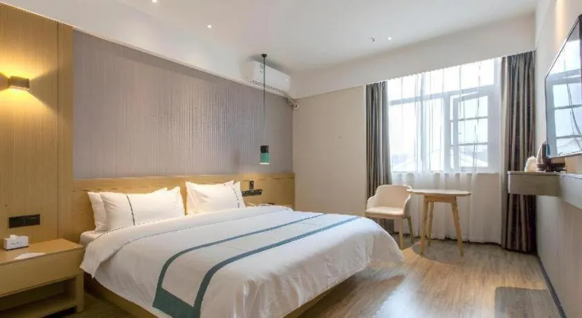 Bed in City Comfort Inn Wuhan International Expo Center Qianjin Village Metro Station