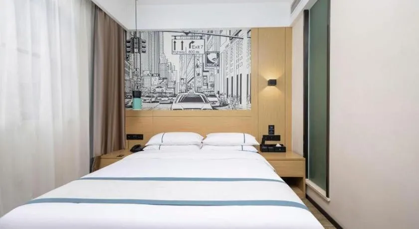 Bed in City Comfort Inn Yingcheng Walking Street