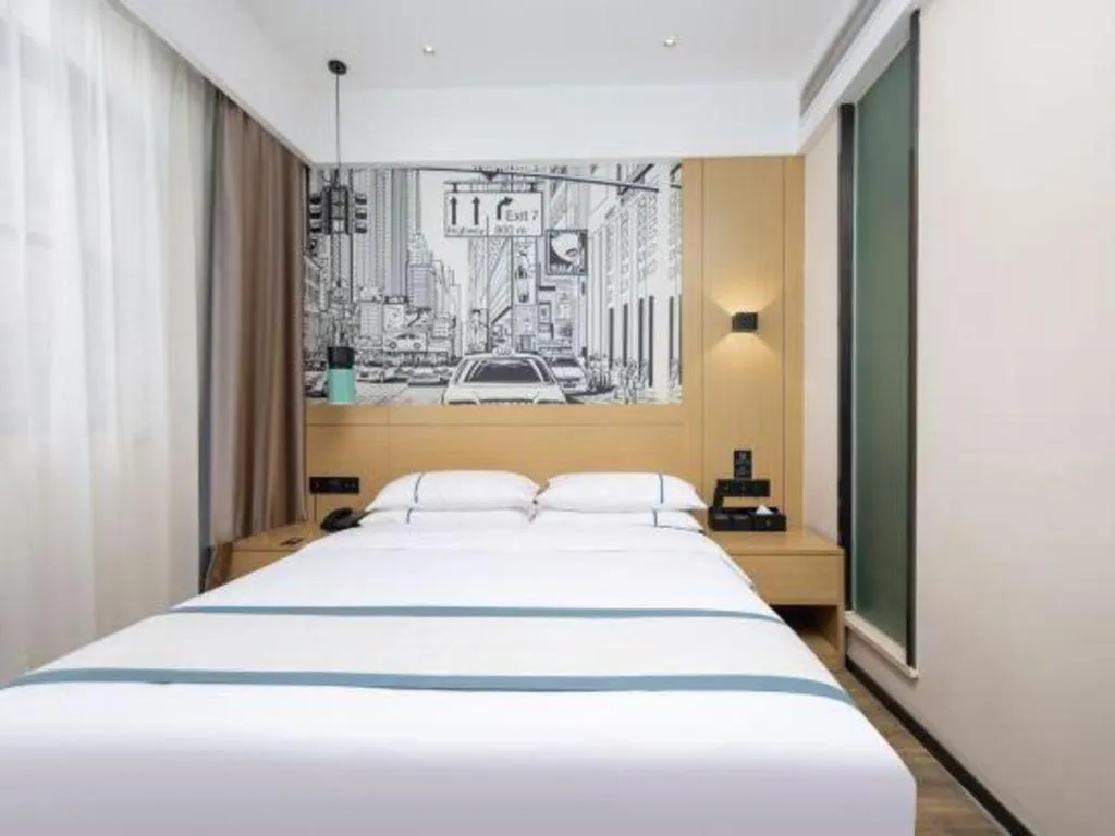 Bed in City Comfort Inn Yingcheng Walking Street