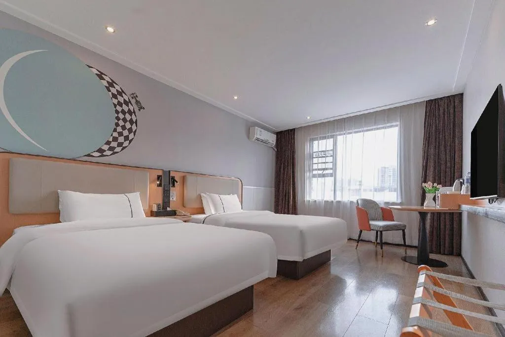 Bed in City Comfort Inn Liuzhou High-speed Railway Station