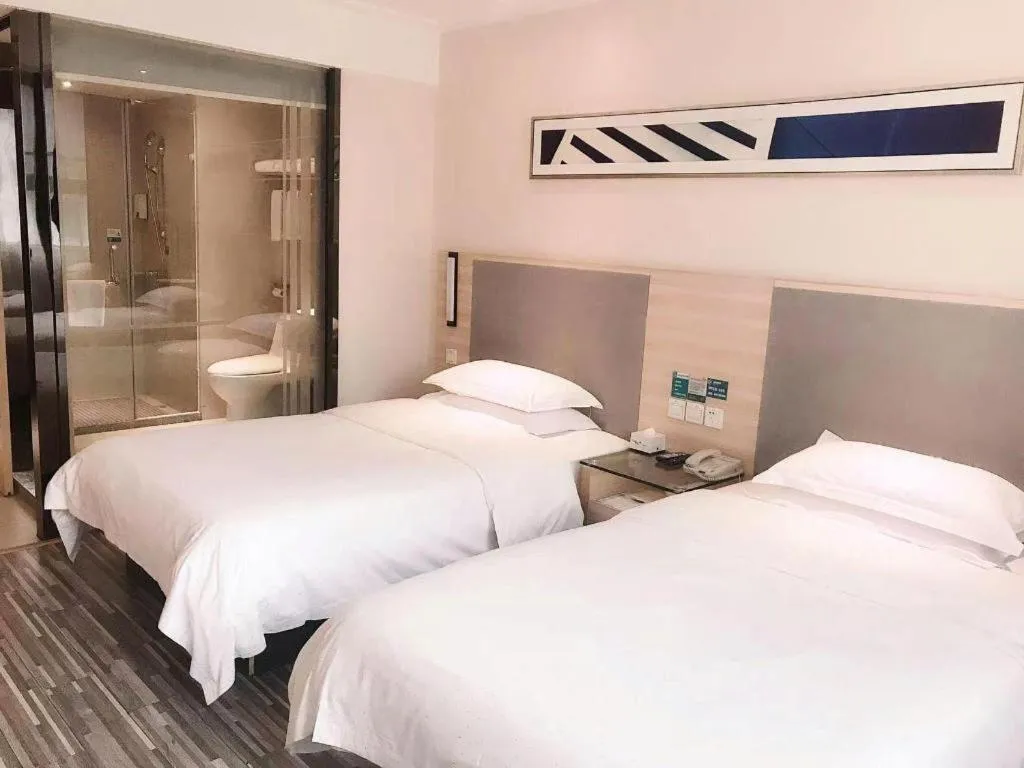 Bed in City Comfort Inn Tongren High-speed Railway Station