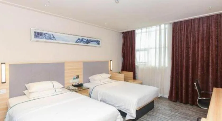 Bed in City Comfort Inn Zhuhai University Town Tangjiawan Plaza