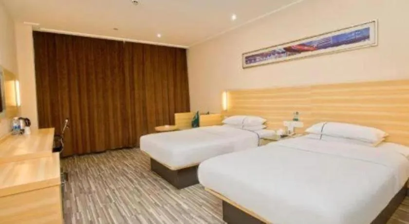 Bed in City Comfort Inn Zhuhai University Town Tangjiawan Plaza