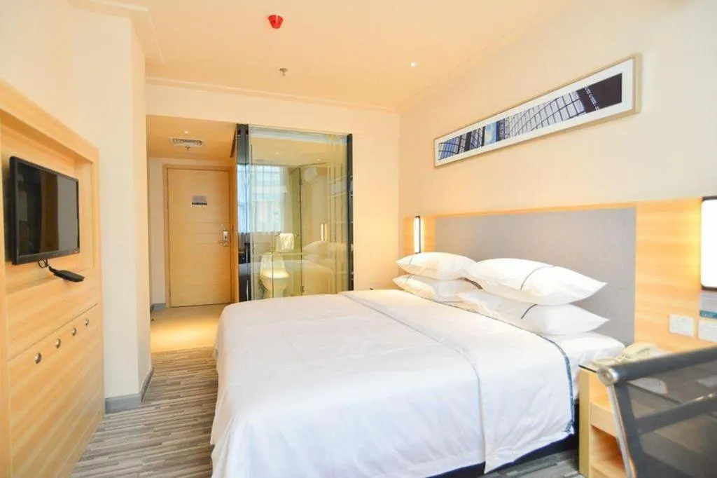 Bed in City Comfort Inn Zhuhai University Town Tangjiawan Plaza