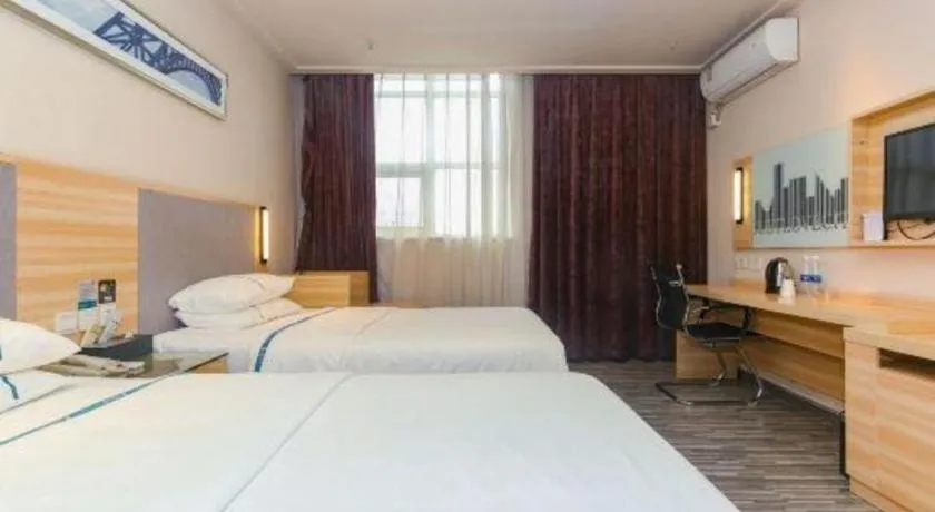 Bed in City Comfort Inn Zhuhai University Town Tangjiawan Plaza