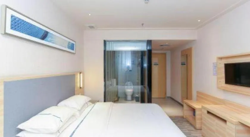 Bed in City Comfort Inn Zhuhai University Town Tangjiawan Plaza