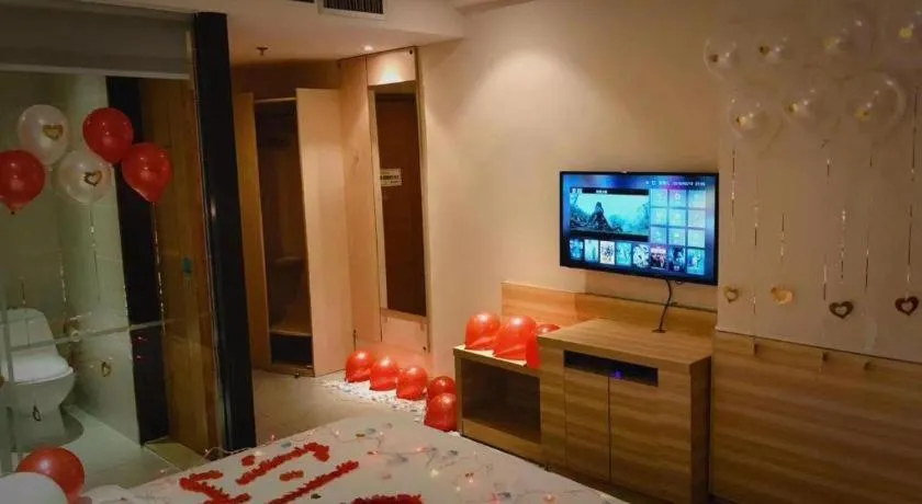 City Comfort Inn Wuzhou Bus Station