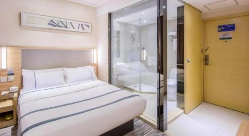 Bed in City Comfort Inn Wuzhou Bus Station