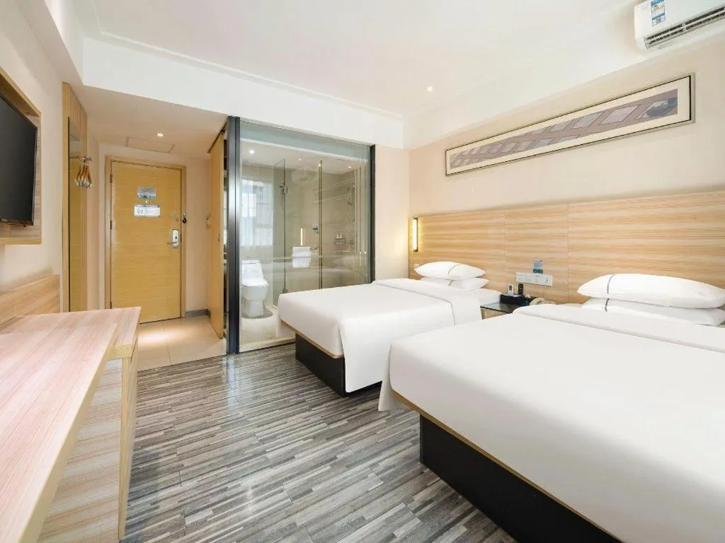 Bed in City Comfort Inn Wuzhou Bus Station