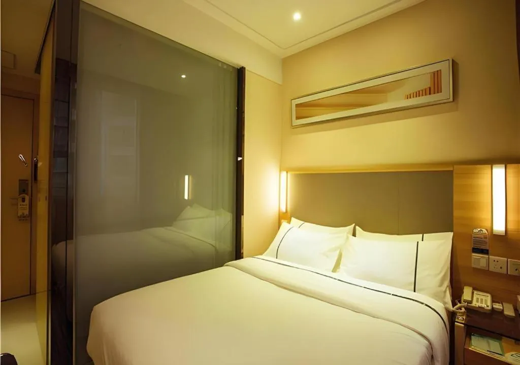 Bed in City Comfort Inn Wuzhou Bus Station