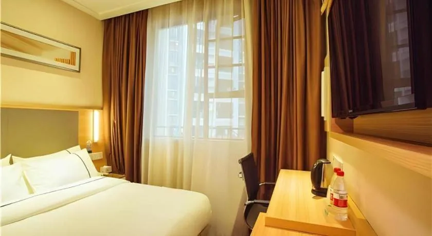 Bed in City Comfort Inn Wuzhou Bus Station