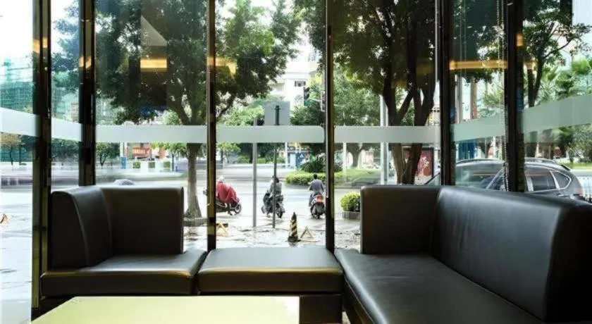 City Comfort Inn Wuzhou Bus Station