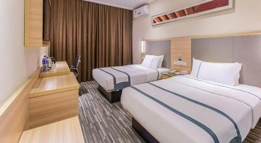 Bed in City Comfort Inn Wuzhou Bus Station