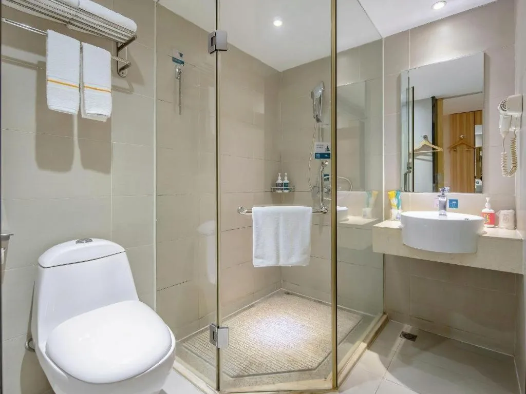 City Comfort Inn Wuzhou Bus Station