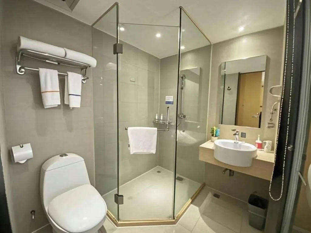 City Comfort Inn Wuzhou Bus Station