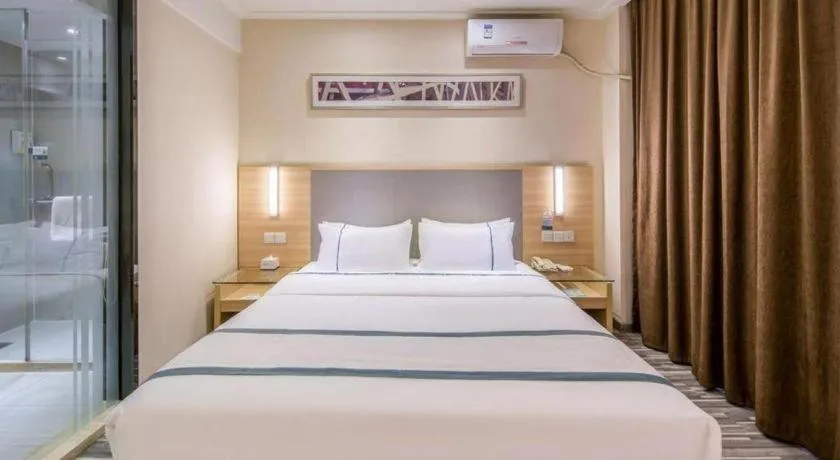 Bed in City Comfort Inn Wuzhou Bus Station