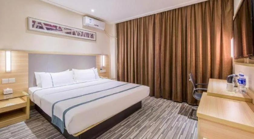 Bed in City Comfort Inn Wuzhou Bus Station