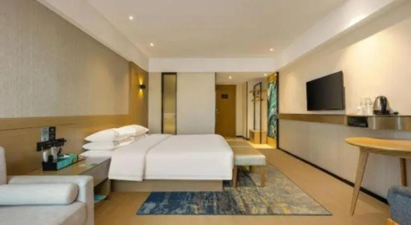 Bed in City Comfort Inn Liuzhou Wuxing Walking Street Zhonghuan Tower