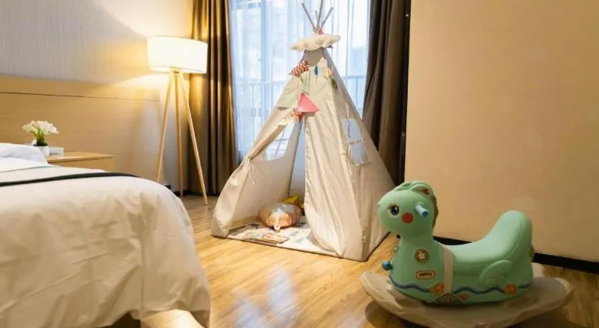 Bed in City Comfort Inn Liuzhou Wuxing Walking Street Zhonghuan Tower